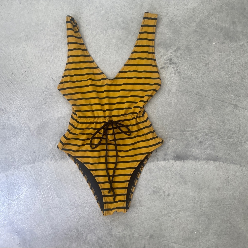Solid and Striped mustard stripe one piece swimsuit sz Small